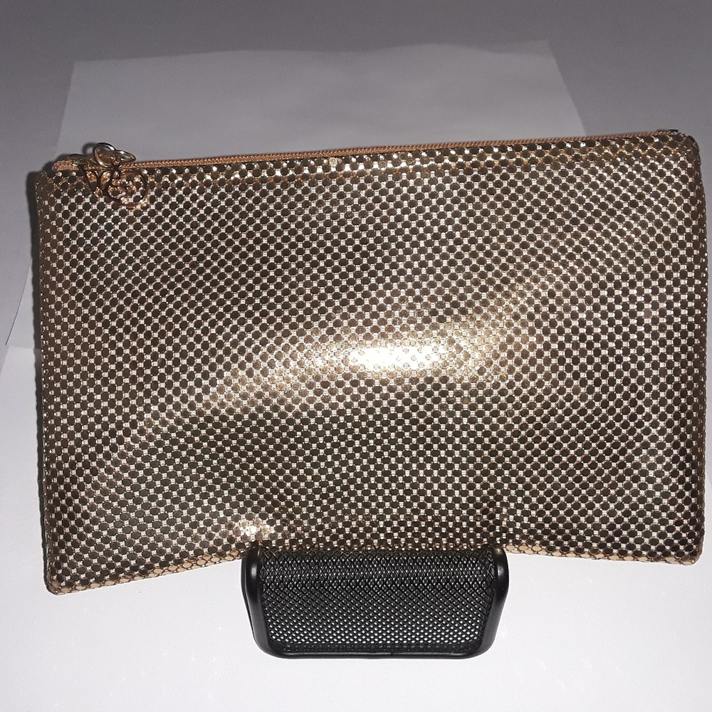 Makeup Bag - Whiting & Davis gold metal mesh makeup bag - EUC